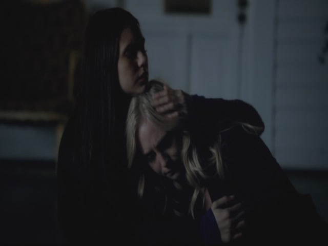 VampireDiariesWorld-dot-org-S3TVD_3x13BringingOutTheDead1075.jpg