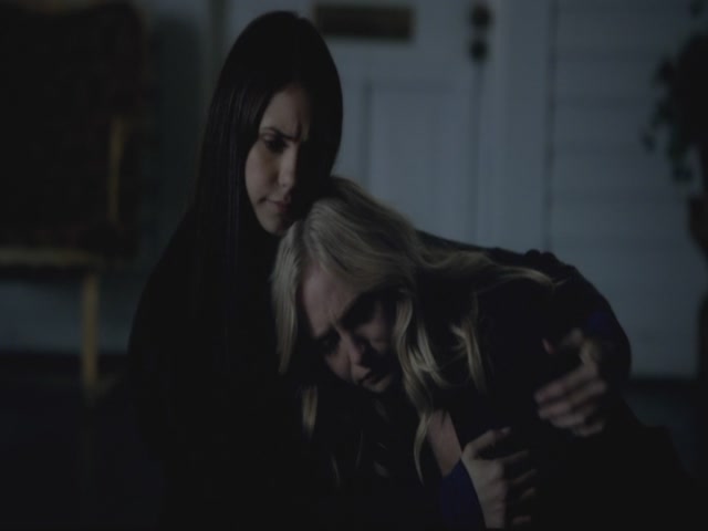 VampireDiariesWorld-dot-org-S3TVD_3x13BringingOutTheDead1077.jpg