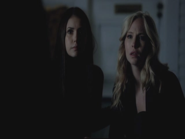 VampireDiariesWorld-dot-org-S3TVD_3x13BringingOutTheDead1082.jpg