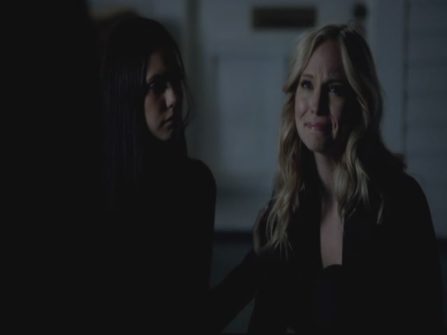 VampireDiariesWorld-dot-org-S3TVD_3x13BringingOutTheDead1086.jpg