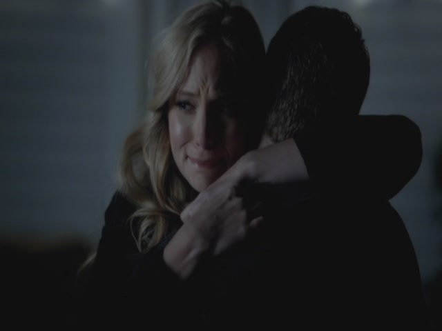 VampireDiariesWorld-dot-org-S3TVD_3x13BringingOutTheDead1093.jpg