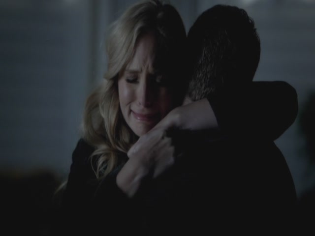 VampireDiariesWorld-dot-org-S3TVD_3x13BringingOutTheDead1094.jpg