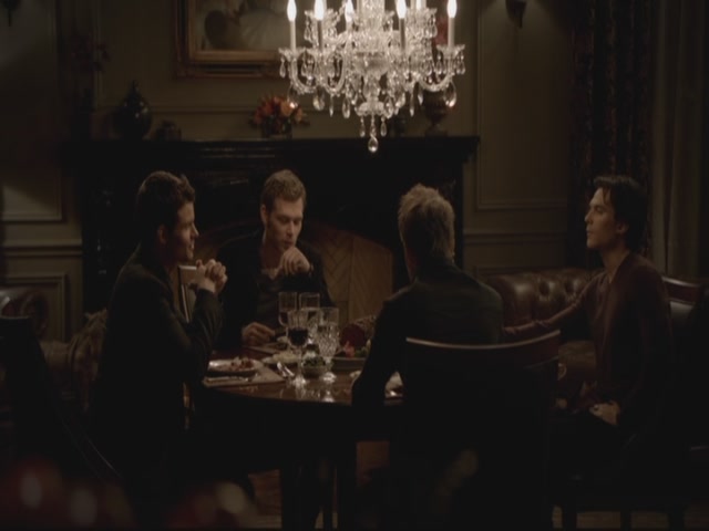 VampireDiariesWorld-dot-org-S3TVD_3x13BringingOutTheDead1100.jpg