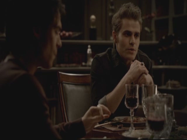 VampireDiariesWorld-dot-org-S3TVD_3x13BringingOutTheDead1102.jpg