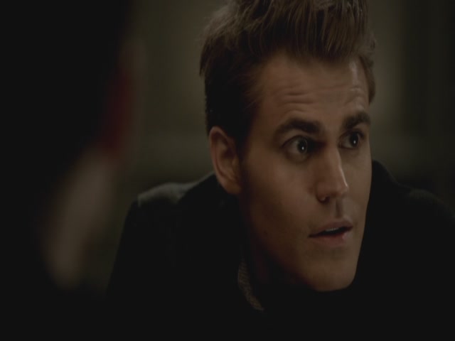 VampireDiariesWorld-dot-org-S3TVD_3x13BringingOutTheDead1111.jpg