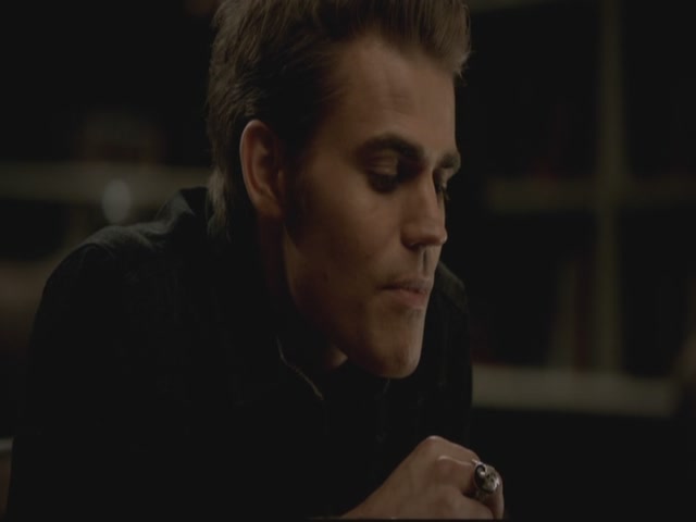 VampireDiariesWorld-dot-org-S3TVD_3x13BringingOutTheDead1124.jpg