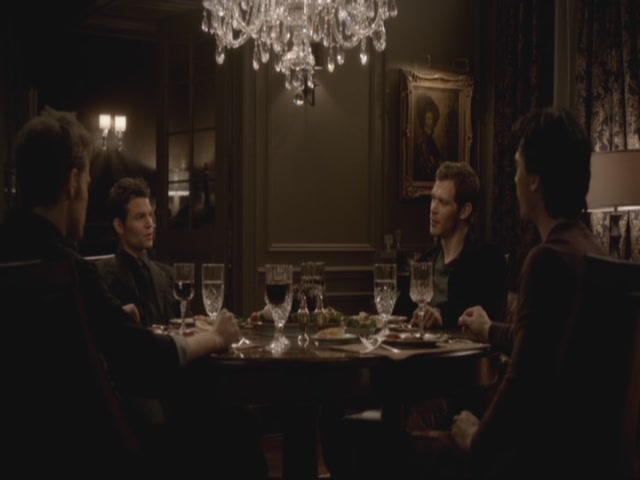 VampireDiariesWorld-dot-org-S3TVD_3x13BringingOutTheDead1155.jpg