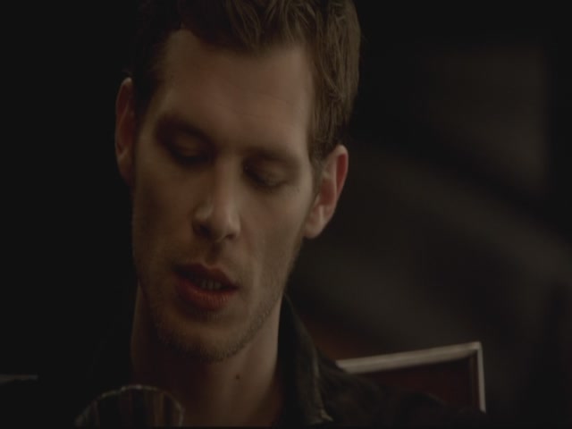 VampireDiariesWorld-dot-org-S3TVD_3x13BringingOutTheDead1177.jpg