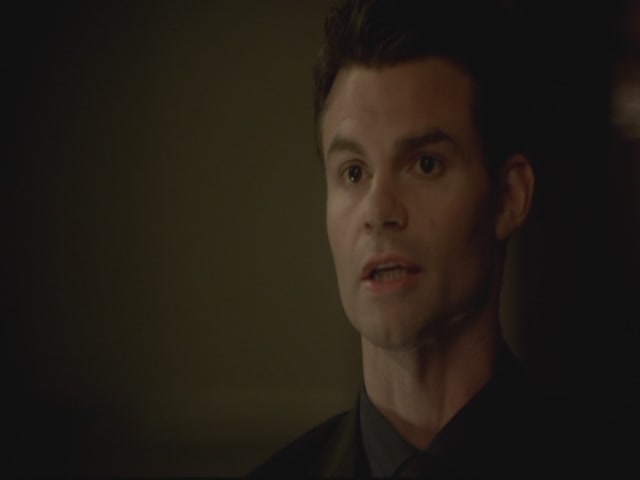 VampireDiariesWorld-dot-org-S3TVD_3x13BringingOutTheDead1182.jpg