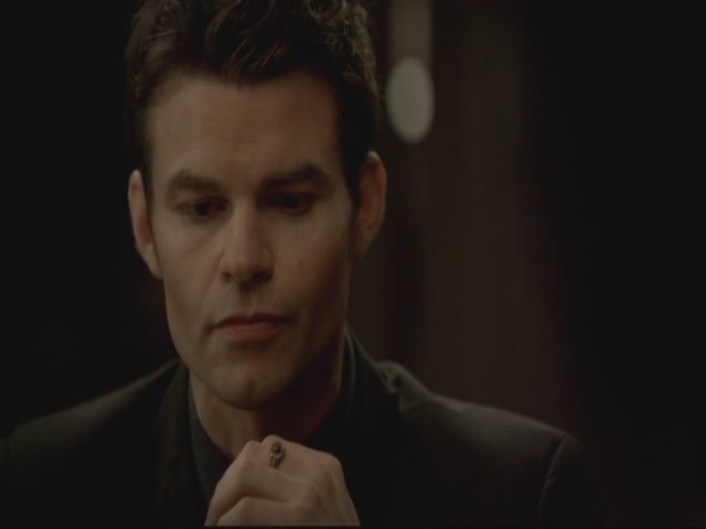 VampireDiariesWorld-dot-org-S3TVD_3x13BringingOutTheDead1191.jpg