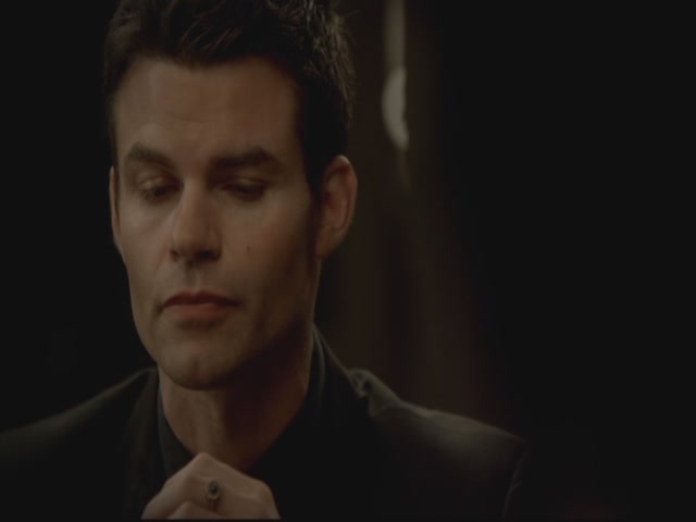 VampireDiariesWorld-dot-org-S3TVD_3x13BringingOutTheDead1193.jpg