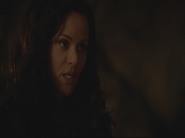 VampireDiariesWorld-dot-org-S3TVD_3x13BringingOutTheDead1218.jpg