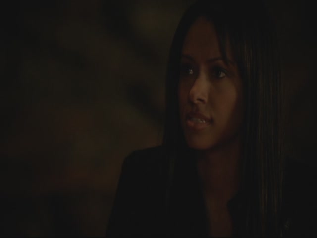 VampireDiariesWorld-dot-org-S3TVD_3x13BringingOutTheDead1244.jpg