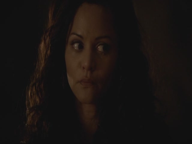 VampireDiariesWorld-dot-org-S3TVD_3x13BringingOutTheDead1269.jpg