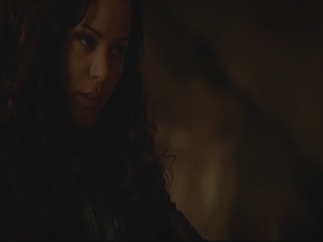 VampireDiariesWorld-dot-org-S3TVD_3x13BringingOutTheDead1309.jpg