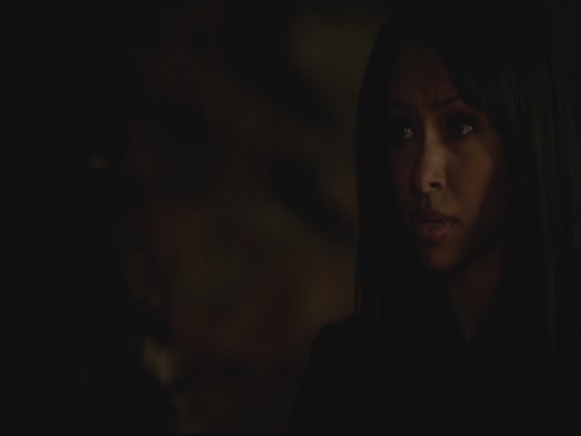 VampireDiariesWorld-dot-org-S3TVD_3x13BringingOutTheDead1313.jpg
