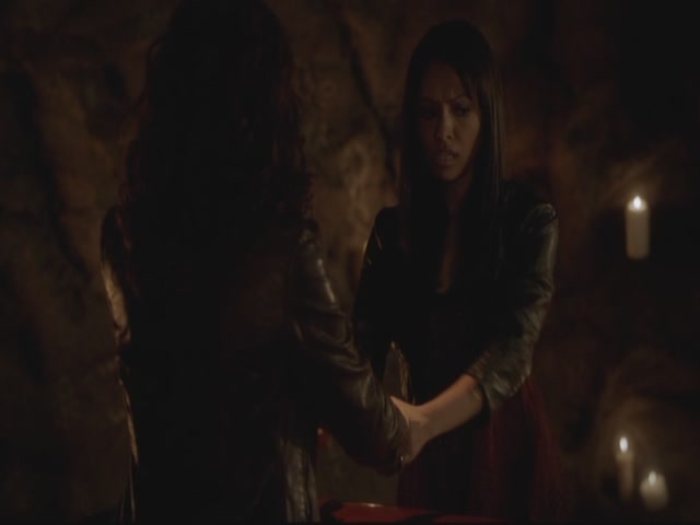 VampireDiariesWorld-dot-org-S3TVD_3x13BringingOutTheDead1332.jpg