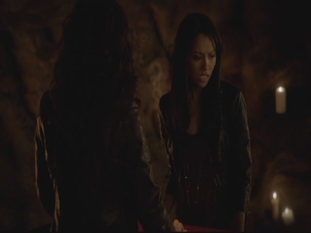 VampireDiariesWorld-dot-org-S3TVD_3x13BringingOutTheDead1333.jpg