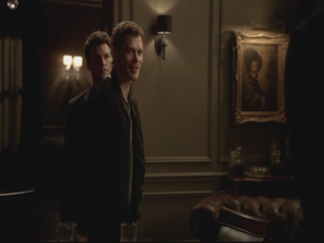 VampireDiariesWorld-dot-org-S3TVD_3x13BringingOutTheDead1689.jpg