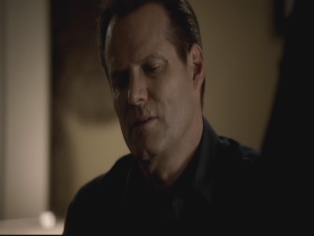 VampireDiariesWorld-dot-org-S3TVD_3x13BringingOutTheDead1785.jpg