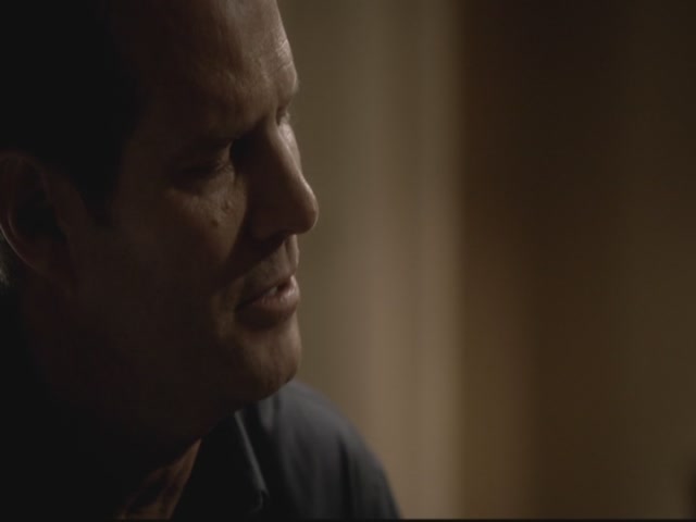 VampireDiariesWorld-dot-org-S3TVD_3x13BringingOutTheDead1796.jpg