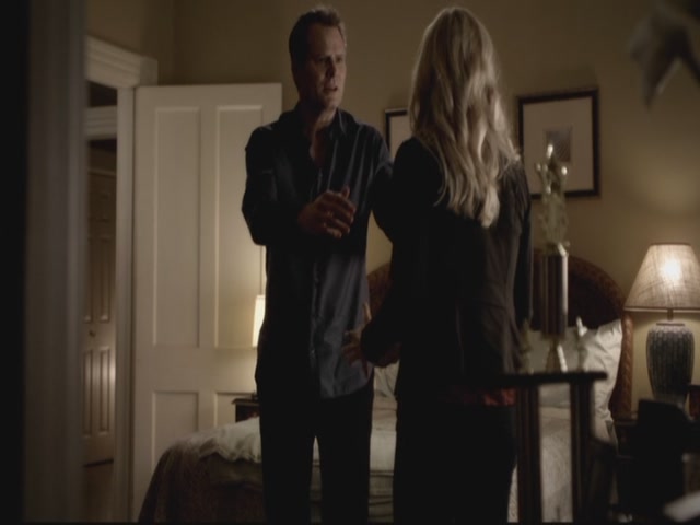VampireDiariesWorld-dot-org-S3TVD_3x13BringingOutTheDead1853.jpg