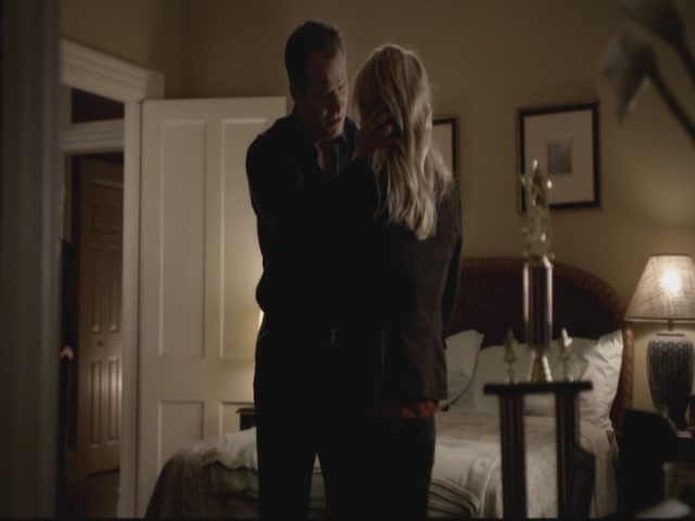 VampireDiariesWorld-dot-org-S3TVD_3x13BringingOutTheDead1857.jpg
