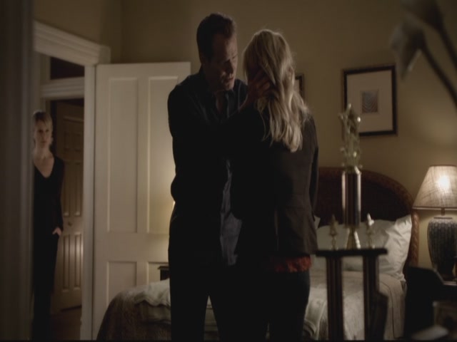 VampireDiariesWorld-dot-org-S3TVD_3x13BringingOutTheDead1858.jpg