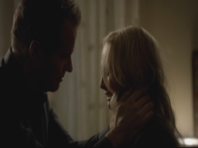 VampireDiariesWorld-dot-org-S3TVD_3x13BringingOutTheDead1864.jpg
