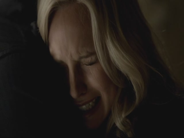 VampireDiariesWorld-dot-org-S3TVD_3x13BringingOutTheDead1888.jpg