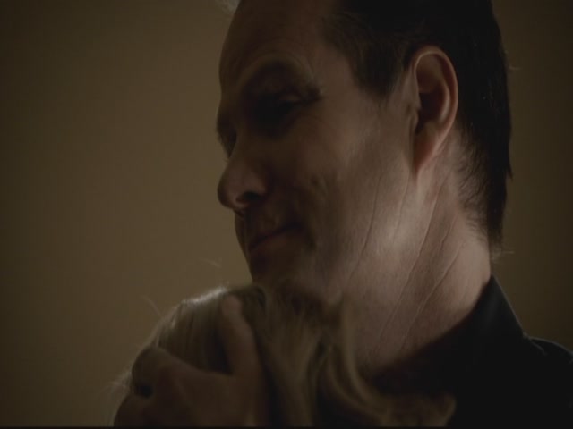 VampireDiariesWorld-dot-org-S3TVD_3x13BringingOutTheDead1897.jpg