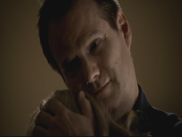 VampireDiariesWorld-dot-org-S3TVD_3x13BringingOutTheDead1898.jpg