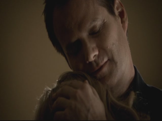 VampireDiariesWorld-dot-org-S3TVD_3x13BringingOutTheDead1903.jpg