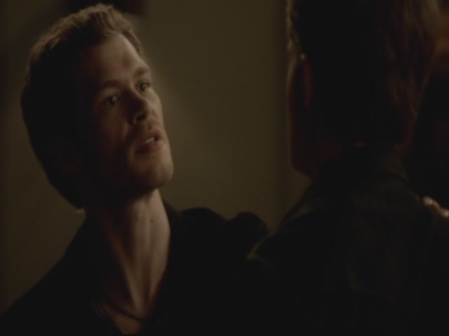 VampireDiariesWorld-dot-org-S3TVD_3x13BringingOutTheDead1916.jpg