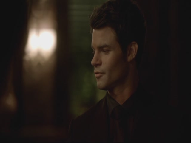 VampireDiariesWorld-dot-org-S3TVD_3x13BringingOutTheDead1929.jpg