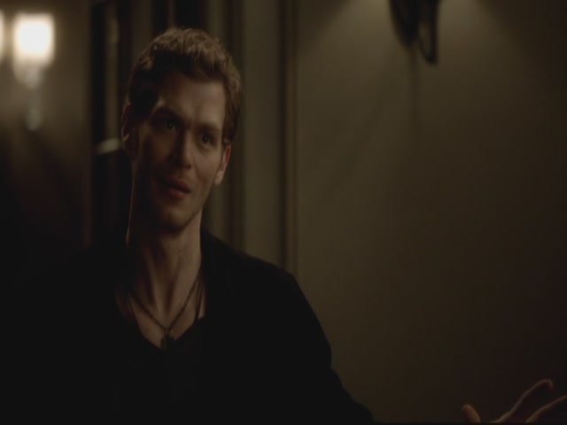 VampireDiariesWorld-dot-org-S3TVD_3x13BringingOutTheDead1944.jpg