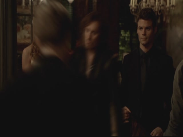 VampireDiariesWorld-dot-org-S3TVD_3x13BringingOutTheDead1945.jpg