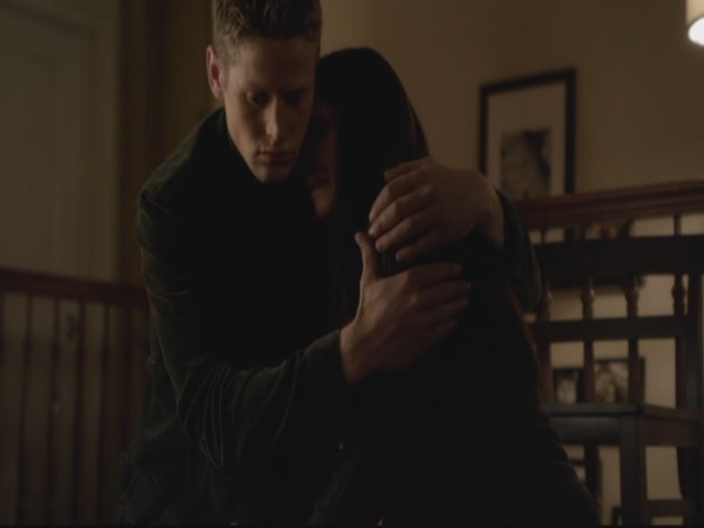 VampireDiariesWorld-dot-org-S3TVD_3x13BringingOutTheDead2029.jpg