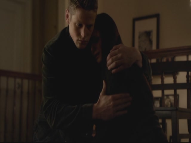 VampireDiariesWorld-dot-org-S3TVD_3x13BringingOutTheDead2031.jpg