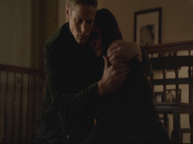 VampireDiariesWorld-dot-org-S3TVD_3x13BringingOutTheDead2032.jpg