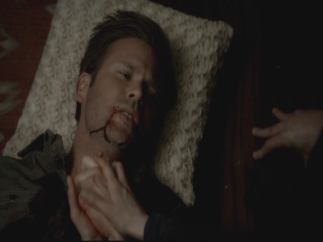 VampireDiariesWorld-dot-org-S3TVD_3x13BringingOutTheDead2129.jpg