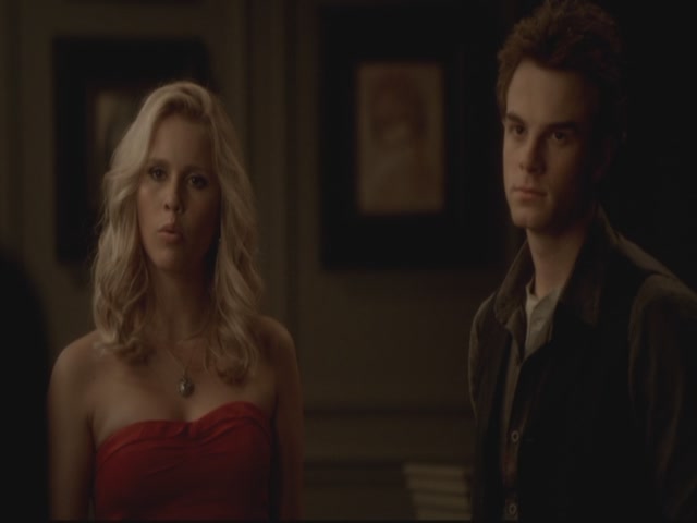 VampireDiariesWorld-dot-org-S3TVD_3x13BringingOutTheDead2179.jpg