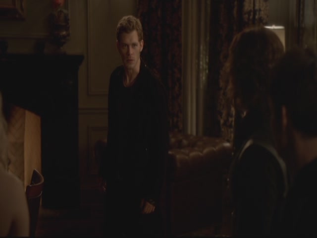 VampireDiariesWorld-dot-org-S3TVD_3x13BringingOutTheDead2188.jpg