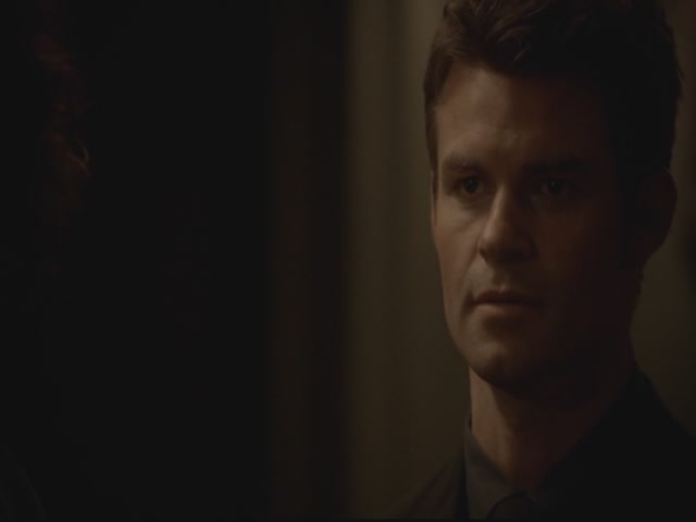 VampireDiariesWorld-dot-org-S3TVD_3x13BringingOutTheDead2204.jpg