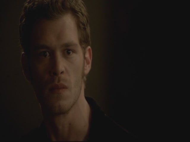VampireDiariesWorld-dot-org-S3TVD_3x13BringingOutTheDead2207.jpg