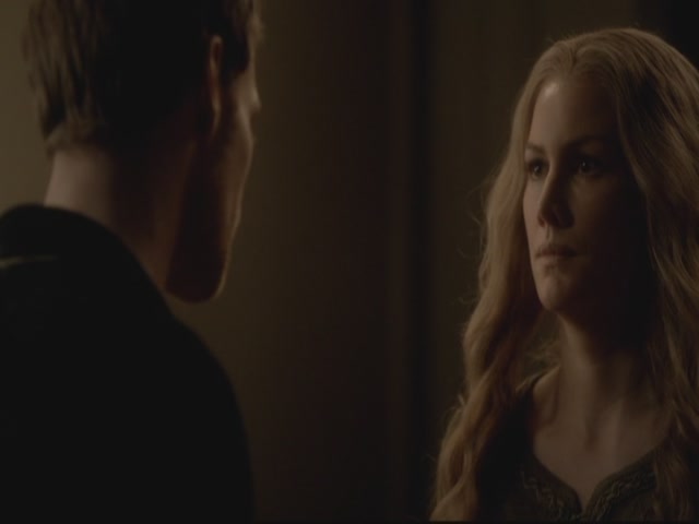 VampireDiariesWorld-dot-org-S3TVD_3x13BringingOutTheDead2239.jpg