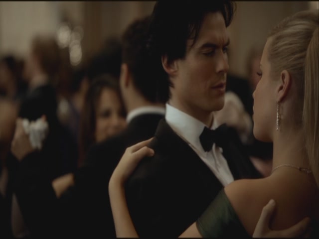 VampireDiariesWorld-dot-org-S3TVD_3x14DangerousLiaisons0892.jpg