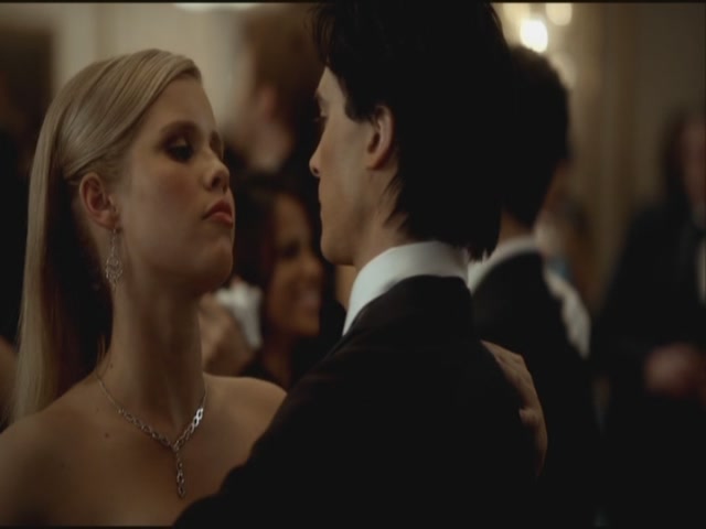 VampireDiariesWorld-dot-org-S3TVD_3x14DangerousLiaisons0896.jpg