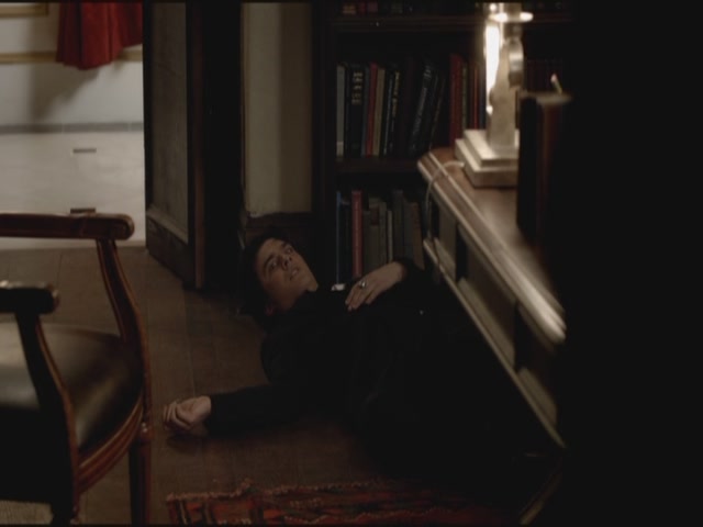 VampireDiariesWorld-dot-org-S3TVD_3x14DangerousLiaisons1389.jpg