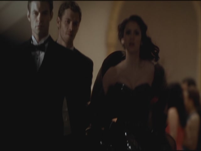 VampireDiariesWorld-dot-org-S3TVD_3x14DangerousLiaisons1812.jpg